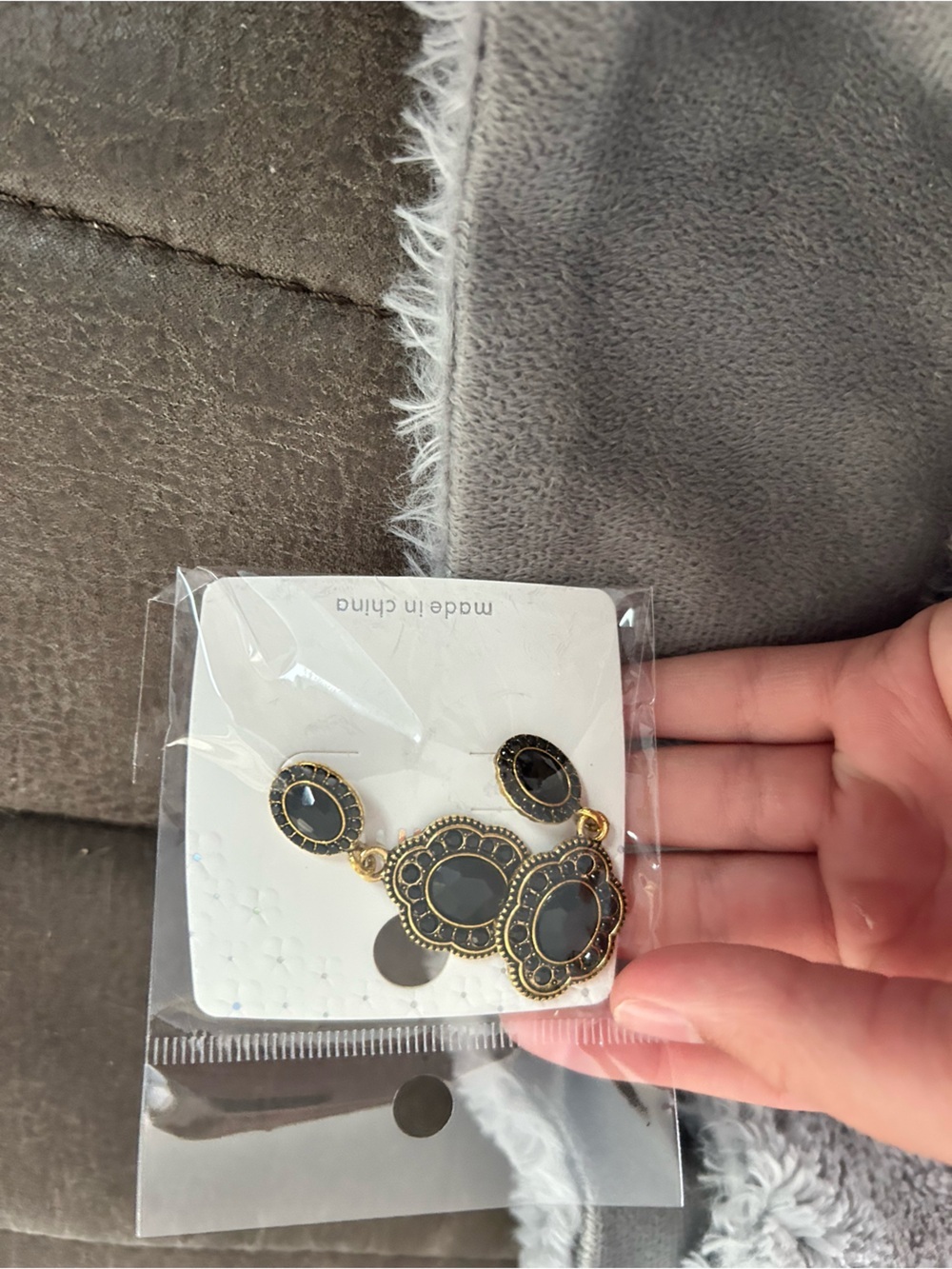 5/$25 Gold-Tone Black Stone Drop Earrings